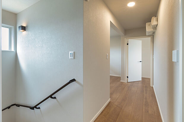 【【2階ホール】】(2025年6月撮影)