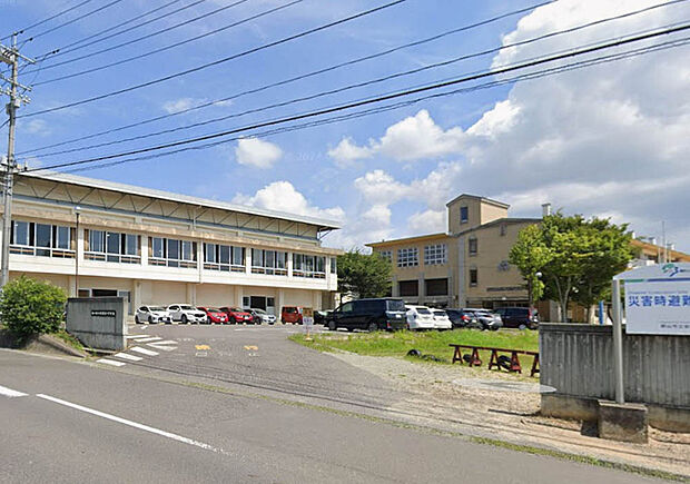 郡山市安積第二中学校（約2,755m）