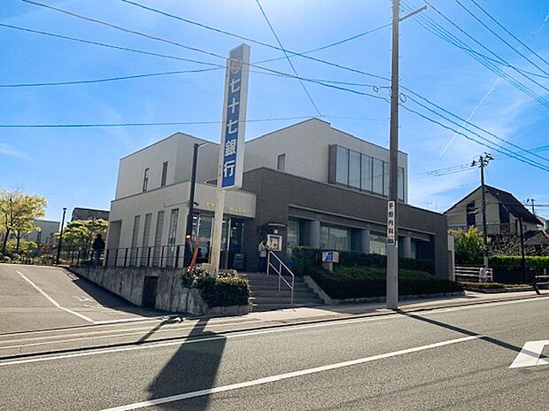 七十七銀行中山支店(約1,200m)