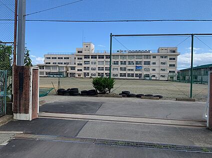 袋原中学校 600m(徒歩8分)