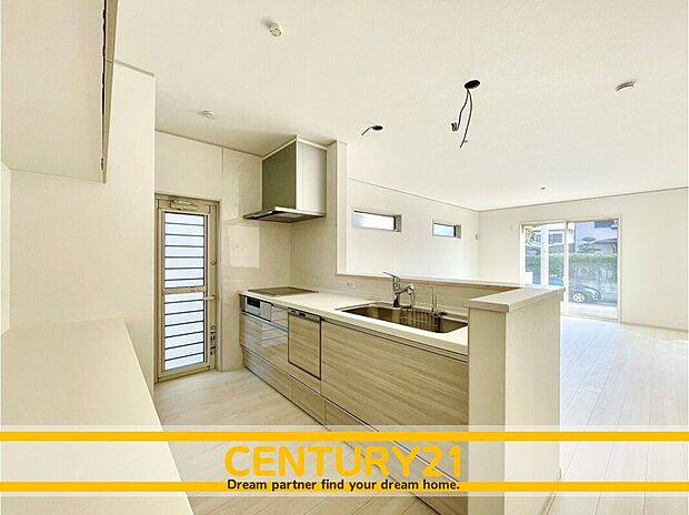 ■室内写真■～他も気になる物件があれば合わせてご案内させていただきます～
