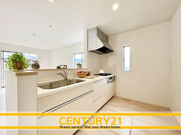 同一建築会社の他現場写真 ～現地＆完成物件もご案内可能です～
