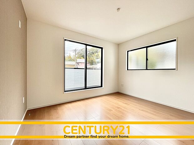 ◆同一建築会社の他現場写真◆
現地&同一施工会社の完成物件もご案内可能です。