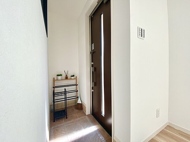 【~他も気になる物件があれば合わせてご案内させていただきます~】■玄関■