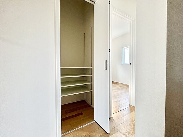 【~他も気になる物件があれば合わせてご案内させていただきます~】■リビング収納■