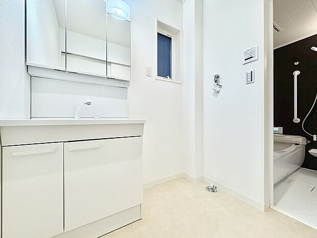 【~「これから見れますか」とお気軽にお問合せ下さい~】■洗面脱衣所■