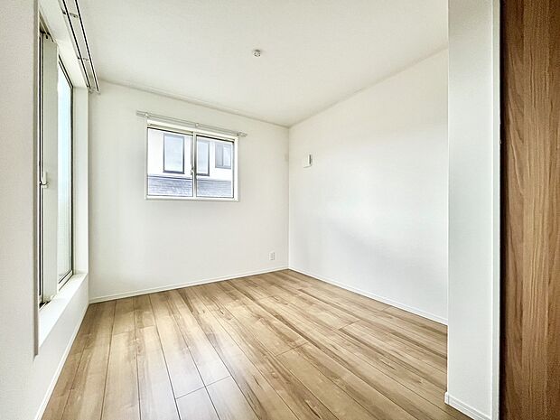 【～「これから見れますか」とお気軽にお問合せ下さい～】■洋室■
