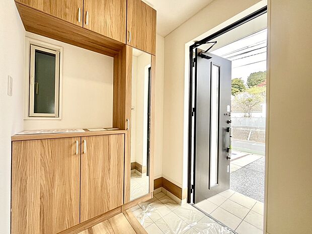 【～他も気になる物件があれば合わせてご案内させていただきます～】■玄関■
