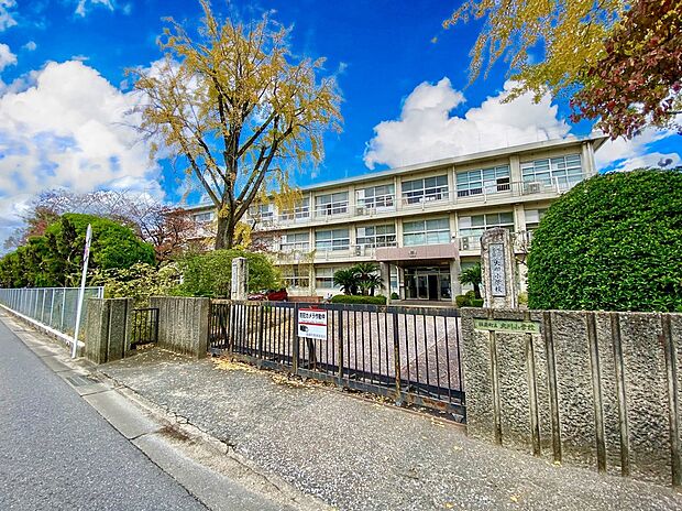 粕屋町立大川小学校(約260m)