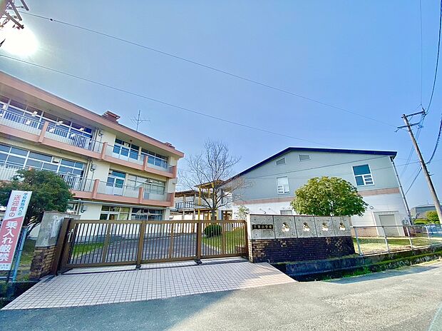 筑前町立三輪小学校(約740m)