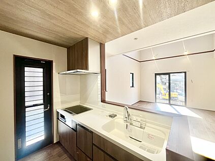 ～「これから見れますか」とお気軽にお問合せ下さい～