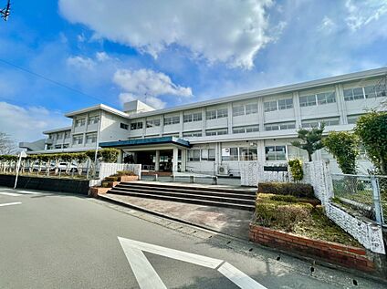 鳥栖市立田代中学校 1402ｍ