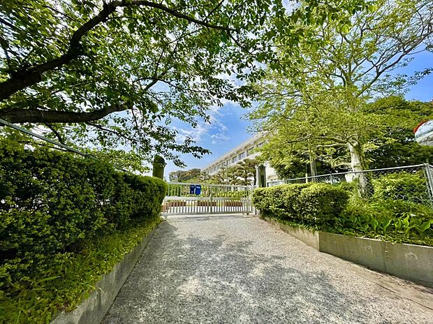筑紫野市立阿志岐小学校（約2,115m）