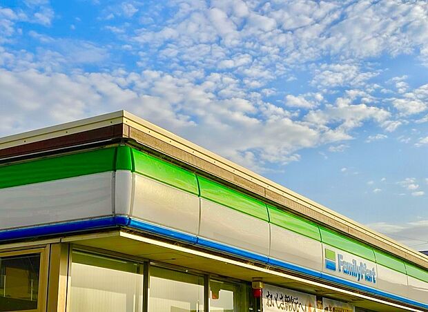ファミリーマート福岡屋形 原三丁目店 （約763m）