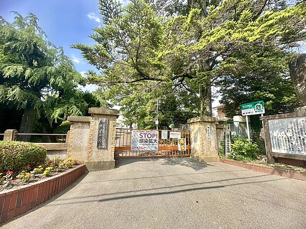 久留米市立御井小学校(約989m)