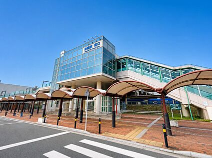 赤間駅(JR九州 鹿児島本線)  650m
