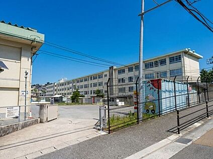 福岡市立笹丘小学校 550m
