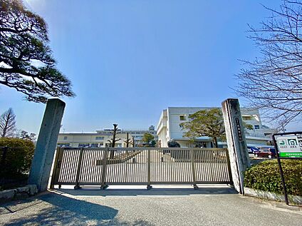 筑前町立夜須中 学校 1944ｍ