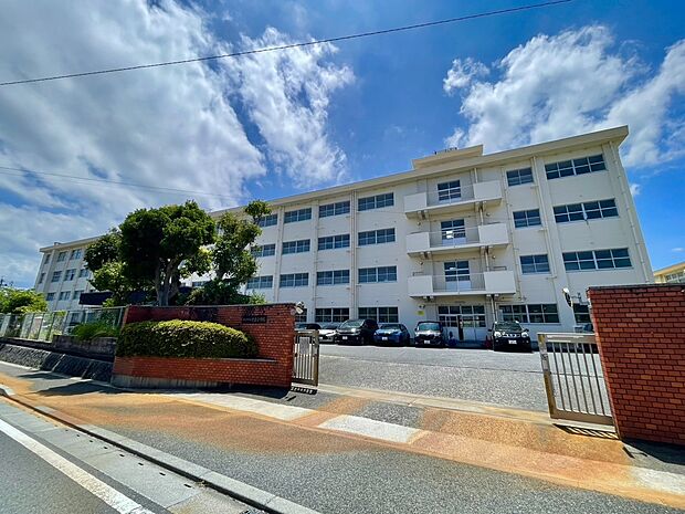 北九州市立光貞小学校(約350m)