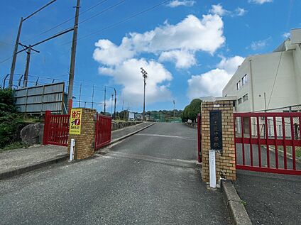 志免町立志免中央小学校 1000m