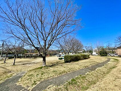 長住東公園  693m