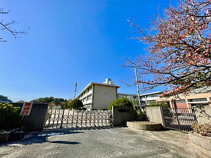 春日市立春日南小学校 1449m