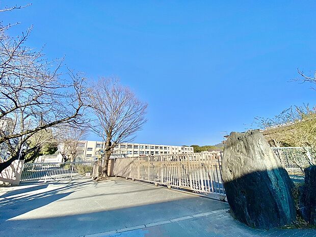 久留米市立東国分小学校（約1,521m）