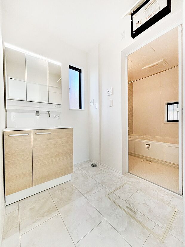 身支度もスムーズにおこなえる脱衣場