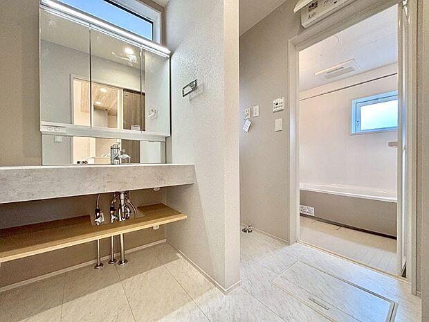 西東京市立住吉小学校()