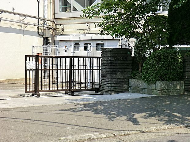 練馬区立八坂中学校()