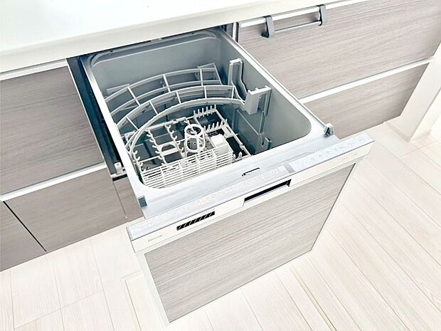 【食洗機】面倒なお片づけは食洗機にお任せ！家事の負担が減って、時間にも気持ちにもゆとりができます。