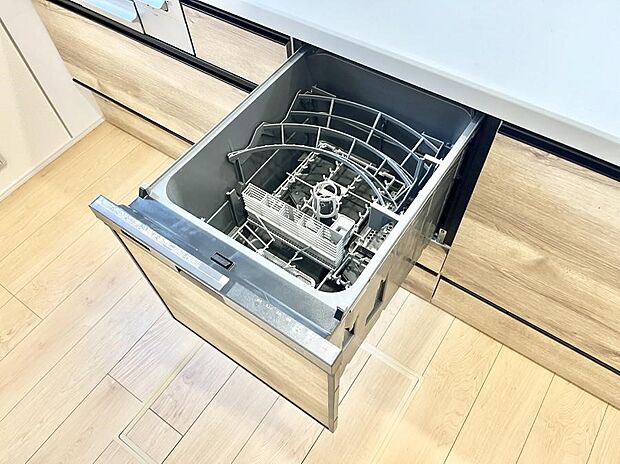 【食洗機】面倒なお片づけは食洗機にお任せ！家事の負担が減って、時間にも気持ちにもゆとりができます。