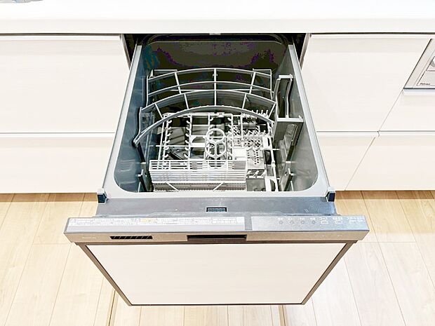 【その他設備(食洗機)】面倒なお片づけは食洗機にお任せ!家事の負担が減って、時間にも気持ちにもゆとりができます。