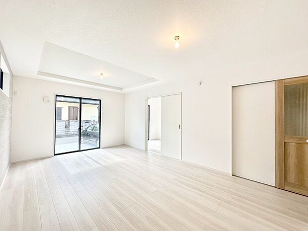 【リビング】どこにいても家族のつながりを感じられるコミュニケーションリビング。 