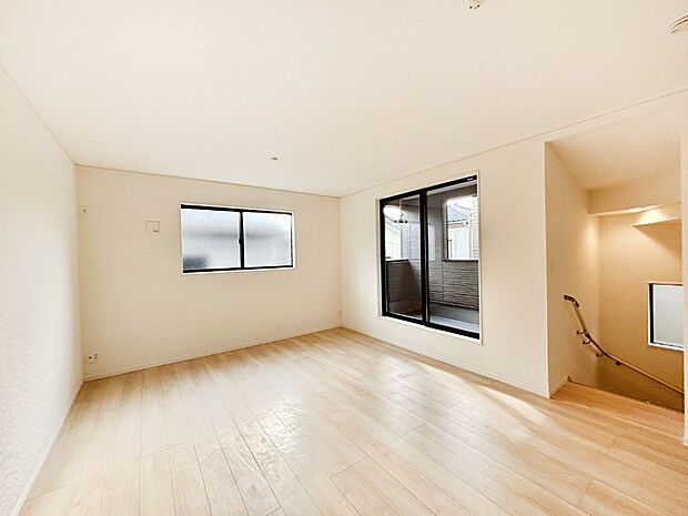 【リビングダイニング】家族団らんの時間も増えそうなくつろぎのリビングダイニング。   