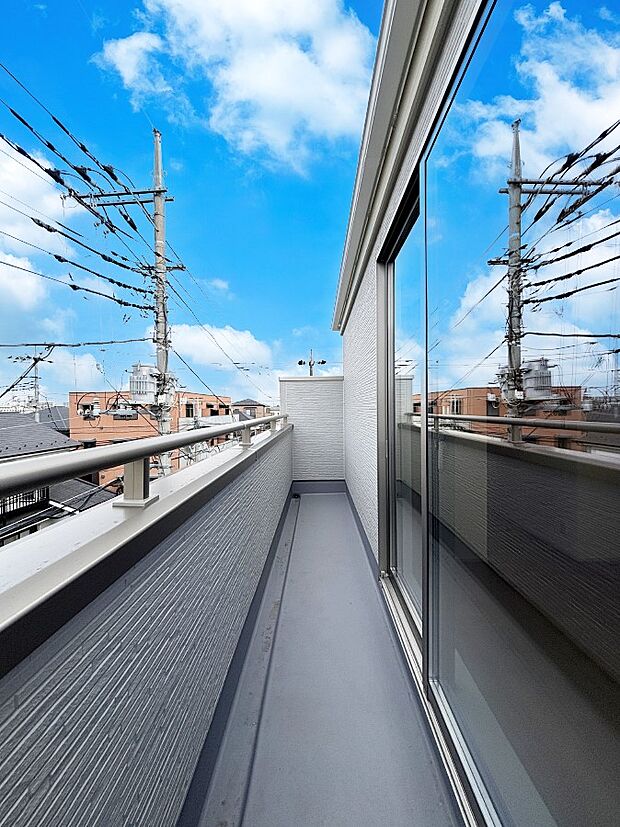 【バルコニー】風通しの良いバルコニー