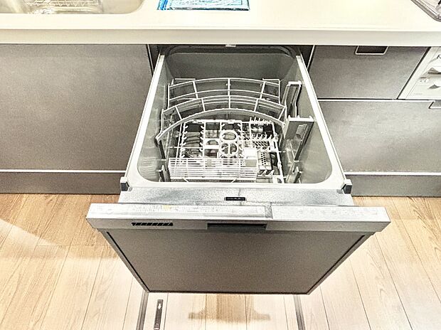 【食洗機】面倒なお片づけは食洗機にお任せ！家事の負担が減って、時間にも気持ちにもゆとりができます。