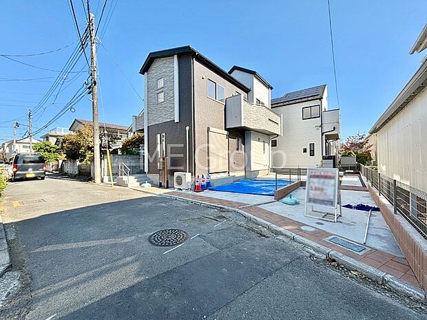 【前面道路含む現地写真】前面道路はきちんと整備されています  