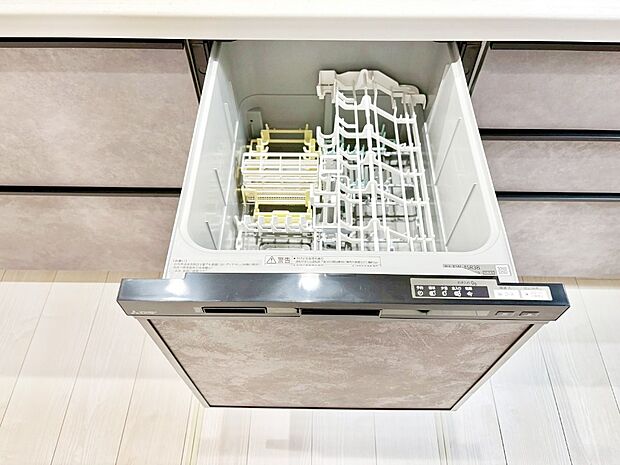 【その他設備(食洗機)】面倒なお片づけは食洗機にお任せ!家事の負担が減って、時間にも気持ちにもゆとりができます。