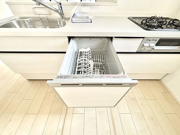 【その他設備(食洗機)】面倒なお片づけは食洗機にお任せ!家事の負担が減って、時間にも気持ちにもゆとりができます。