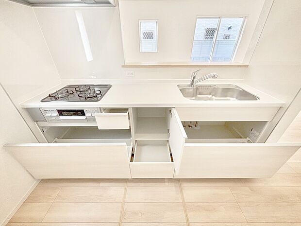 【その他設備(スライド収納)】使いやすさを優先したスライド式収納タイプ!