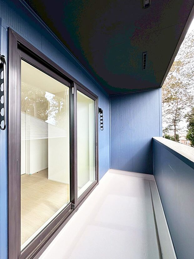 【バルコニー】風通しの良いバルコニー