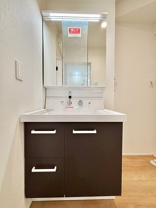 【洗面台・洗面所】収納力と機能性に優れた洗面化粧台