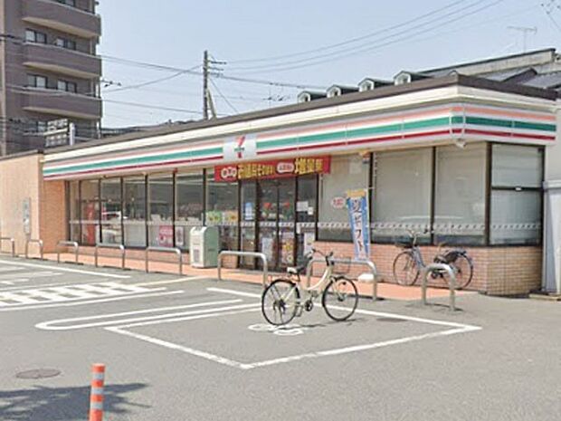 セブン-イレブン朝霞三原３丁目店（約360m・徒歩5分）