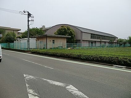所沢市立東中学校 540m