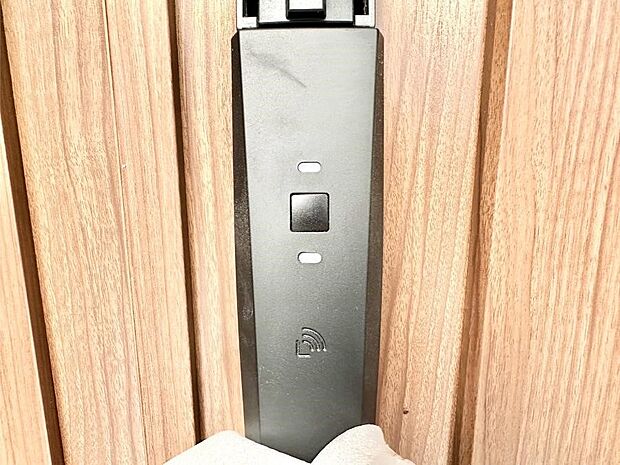 【玄関】ラクラク開錠!スマートコントロールキー。