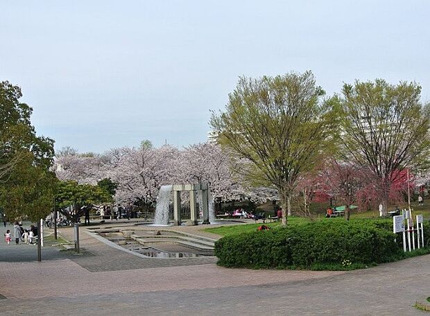 南河原公園（約950m）