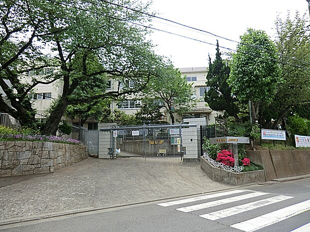 川崎市立生田中学校（約2,900m）