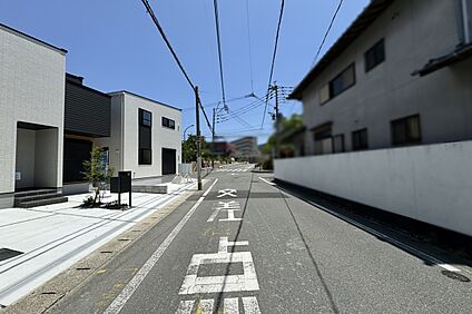 前面道路含む現地写真