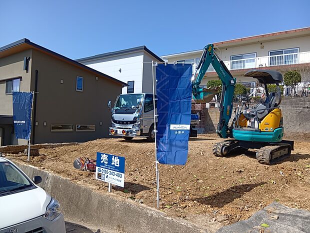 【【現地土地写真】】敷地面積123.26m2(37.28坪)の売土地です。3LDK+フリールームの参考プランをご用意しています。/現地(2026年02月)撮影